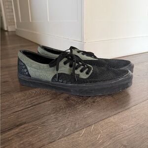 Vans x Harry Potter Slytherin Era Men’s Sneakers Sz 12 Black Green Suede Snake